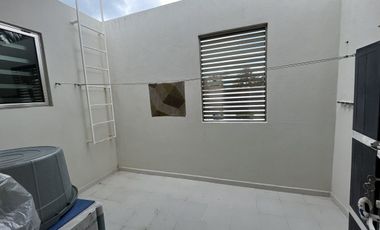 Casa en Venta y Renta en Zona Hotelera