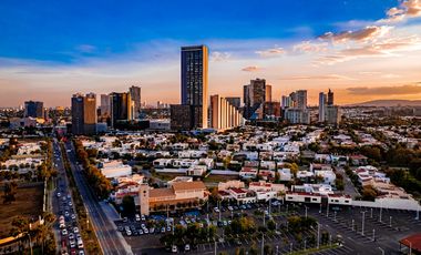 DEPARTAMENTO DE LUJO VISTA A ANDARES PUERTA DE HIERRO