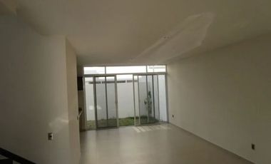 CASA EN VENTA EN BELLATERRA