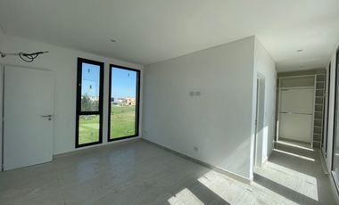 Casa en alquiler en Loma Verde