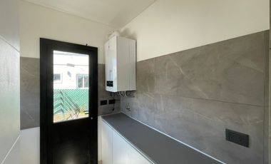 Casa en alquiler en Loma Verde