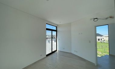 Casa en alquiler en Loma Verde