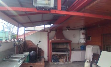 Casa en venta en Lanus Oeste