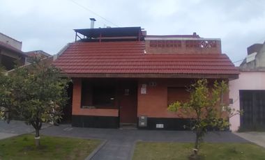 Casa en venta en Lanus Oeste