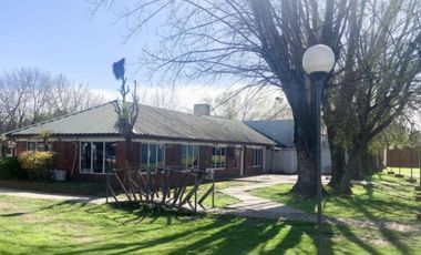 VENTA CASA 3 AMB JARDÍN COCHERA MONTE GRANDE