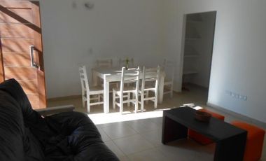 Departamento de 2 ambientes a METROS DEL MAR en Pinamar - contiene JARDIN Y PATIO PROPIO