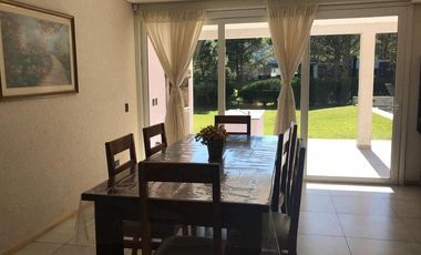 Casa de 5 ambientes en venta en La Herradura - Pinamar