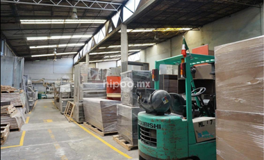 Bodega comercial en venta en San Bartolo Naucalpan (Naucalpan Centro)