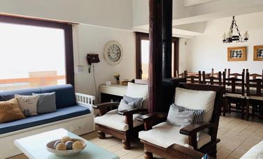 Departamento de 5 ambientes FRENTE AL MAR en venta en Pinamar - SEMIPISO