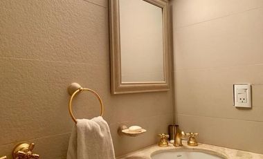 Departamento de 5 ambientes FRENTE AL MAR en venta en Pinamar - SEMIPISO