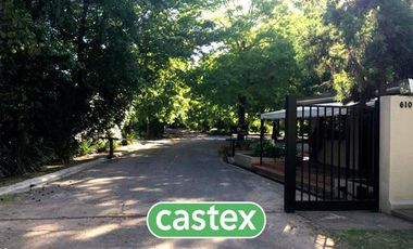 Casa en venta de cuatro ambientes en Pilar Village
