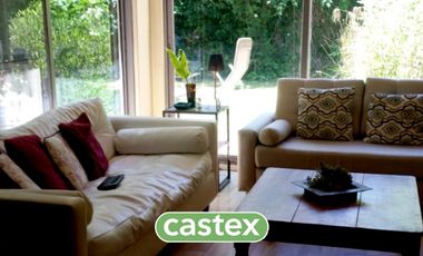 Casa en venta de cuatro ambientes en Pilar Village