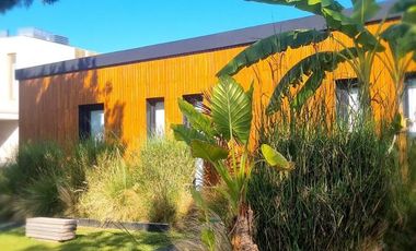Casa en venta en barrio Muelles, Puertos del Lago. Escobar