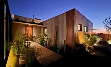 Casa en venta en barrio Muelles, Puertos del Lago. Escobar