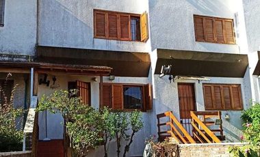 Casa en venta - 4 Dormitorios 3 Baños 2 Cocheras - 250Mts2 - San Bernardo Del Tuyu