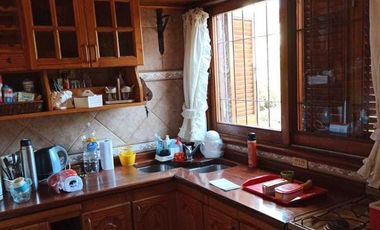 Casa en venta - 4 Dormitorios 3 Baños 2 Cocheras - 250Mts2 - San Bernardo Del Tuyu