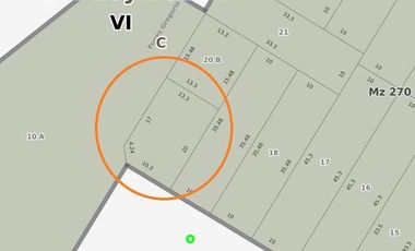 Lote de 170m2  con vivienda a reciclar en Paso y Funes