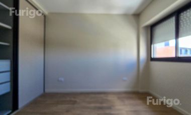 VENTA PISO EXCLUSIVO 4 DORMITORIOS CON PATIO