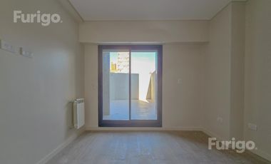 VENTA PISO EXCLUSIVO 4 DORMITORIOS CON PATIO