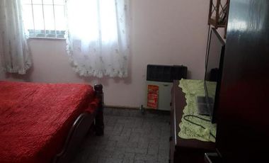 2 Casas en Venta 5 ambientes  - Mar Del Tuyu
