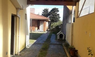2 Casas en Venta 5 ambientes  - Mar Del Tuyu