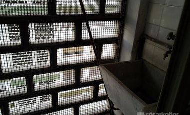 Departamento de 4 amb a metros la estación de Temperley Este