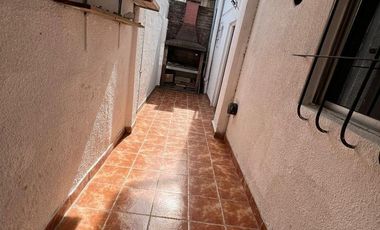 VENTA CASA DOS PLANTAS MUY BUENA CONSTRUCCIÓN * CASEROS * ZONA OESTE
