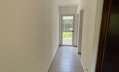 Casa en alquiler en Villa Allende, barrio Jardin Epicuro.