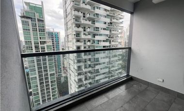 Alquiler de apartamento, PH Nuovo  Armani Bella Vista  Amoblado