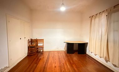 VENTA PH 3 AMB FRENTE JARDIN COCHERA, BERNAL