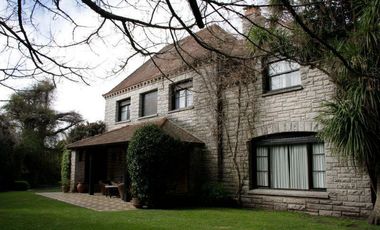 Casa - Los Troncos