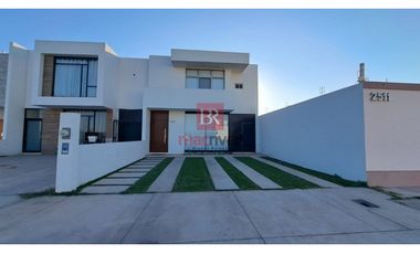 CASA AMUEBLADA EN RENTA EN FRACC. SANTA CATALINA. CD. OBREGÓN, SONORA