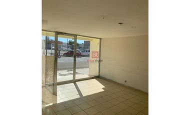 EDIFICIO DE OFICINAS EN VENTA EN COL. CENTRO. CD. OBREGÓN, SONORA