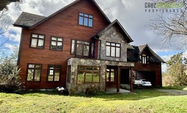 Casa en Venta en Condominio Vista Hermosa