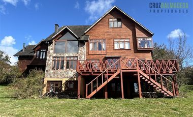 Casa en Venta en Condominio Vista Hermosa