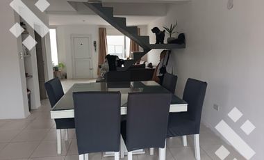 En venta, dúplex de 2 dormitorios, B° Altos de Alberdi, Plottier.