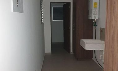 RENTA DEPARRAMENTO 3 REC. 3 BAÑOS CUARTO SERV C/BAÑO