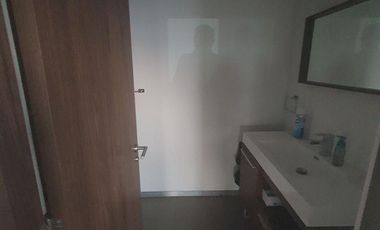 RENTA DEPARRAMENTO 3 REC. 3 BAÑOS CUARTO SERV C/BAÑO