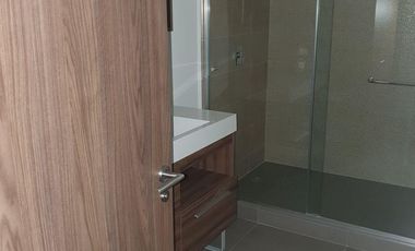 RENTA DEPARRAMENTO 3 REC. 3 BAÑOS CUARTO SERV C/BAÑO