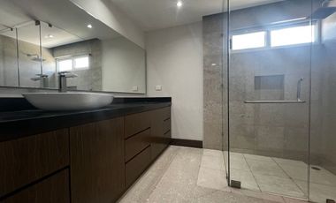 Pent House en Torre Boutique Contemporánea - Santa Engracia