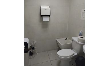 ALQUILO OFICINA EN EDISON PARK