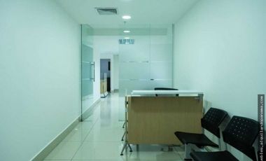 SE ALQUILA OFICINA EN AV. BALBOA CON VISTA AL MAR