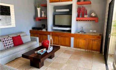 VENTA DE CASA EN SAN CARLOS, FRENTE AL MAR COSTA ESMERALDA