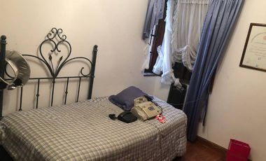Casa para 2 Familias en venta en Bernal Centro
