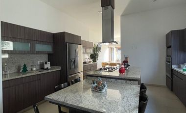 CASA EN RANCHO SAN JUAN