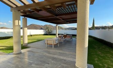 CASA EN RANCHO SAN JUAN