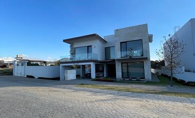 CASA EN RANCHO SAN JUAN