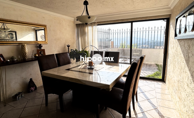 Casa en condominio en venta en Paseos del Bosque