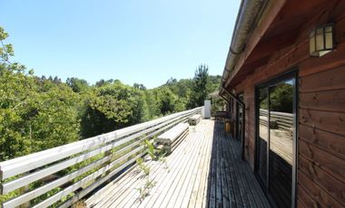Maravillosa parcela con casa, quincho y piscina.