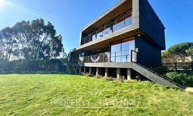 Pichilemu, Preciosa casa con maravillosa vista a Punta de Lobos